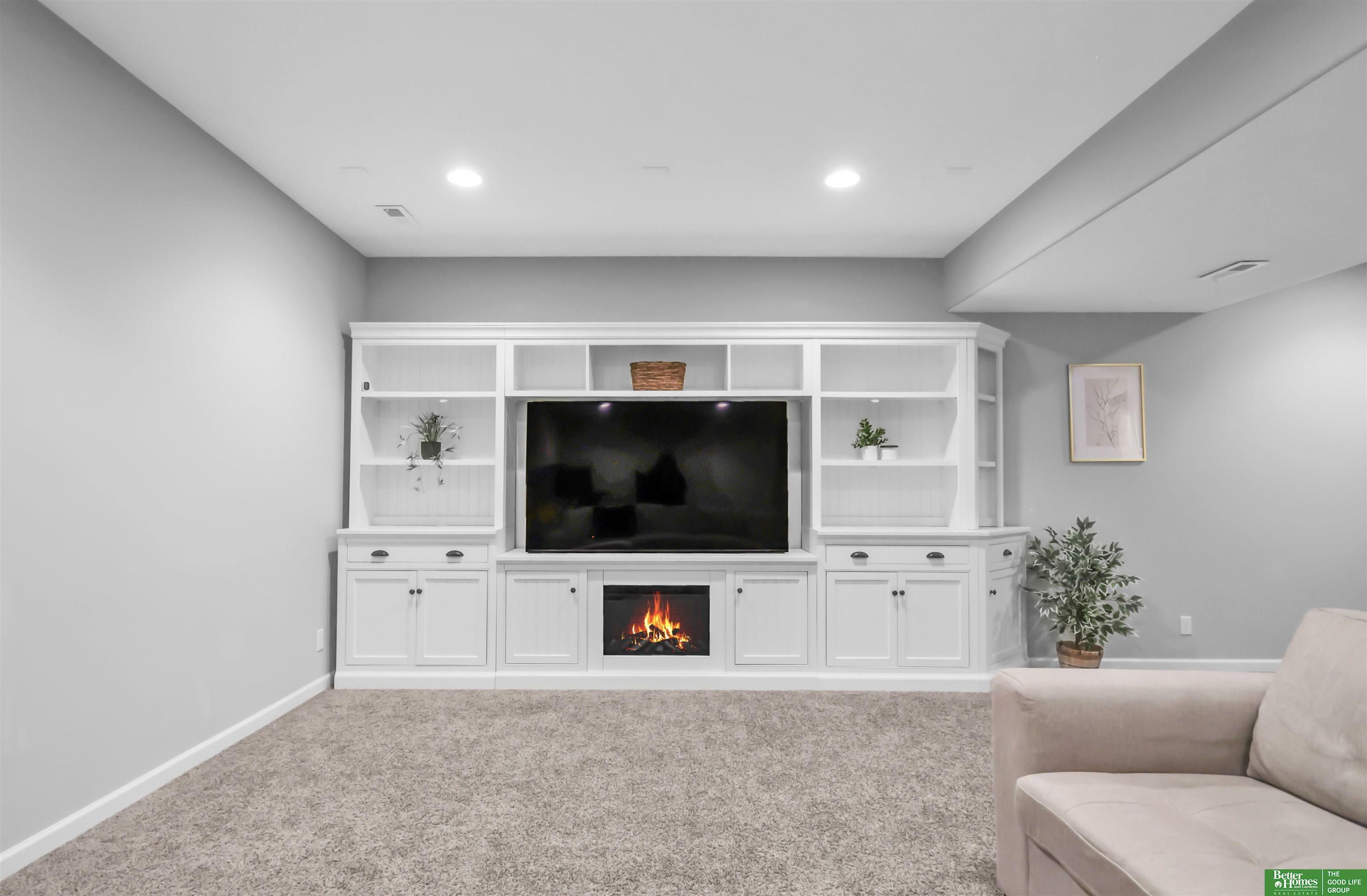 Property Photo: 6011 S 193rd Street NE 68135
