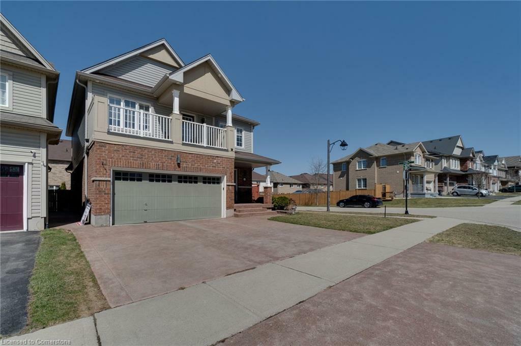 Photo de la propriété: 230 English Lane Lane ON N3T 0K2