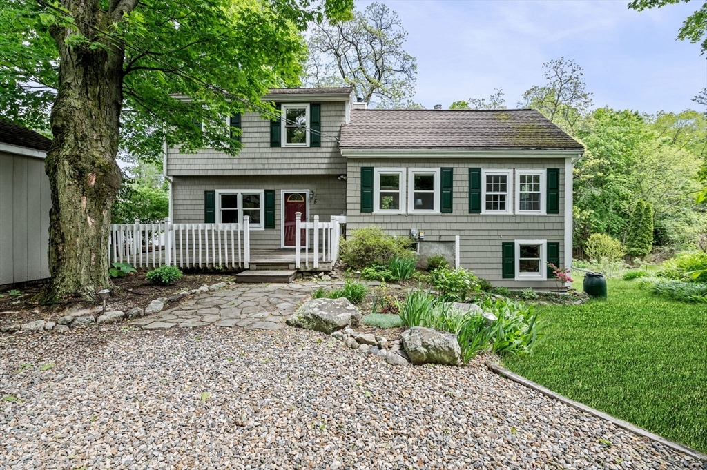 Property Photo:  5 Emery Ct  MA 02180 