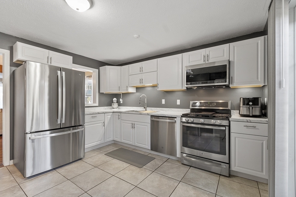 Property Photo: 51 Fox Meadow Rd A MA 01453
