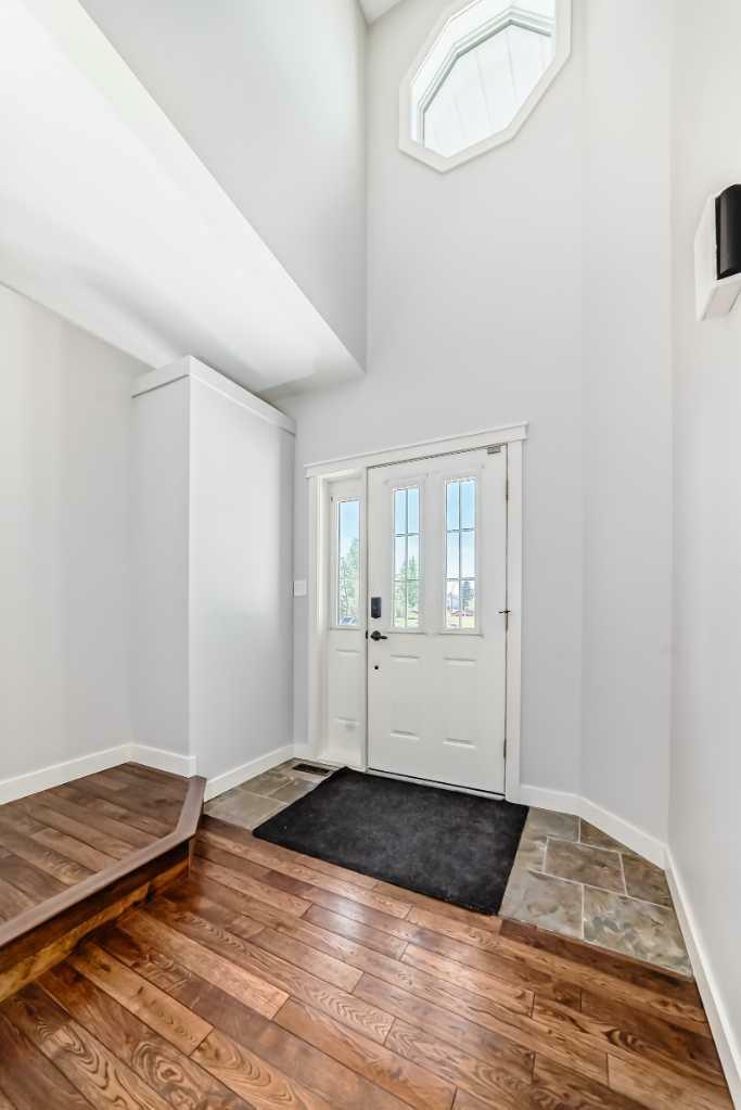 Property Photo: 42 Denmark Crescent AB T4R 2K4