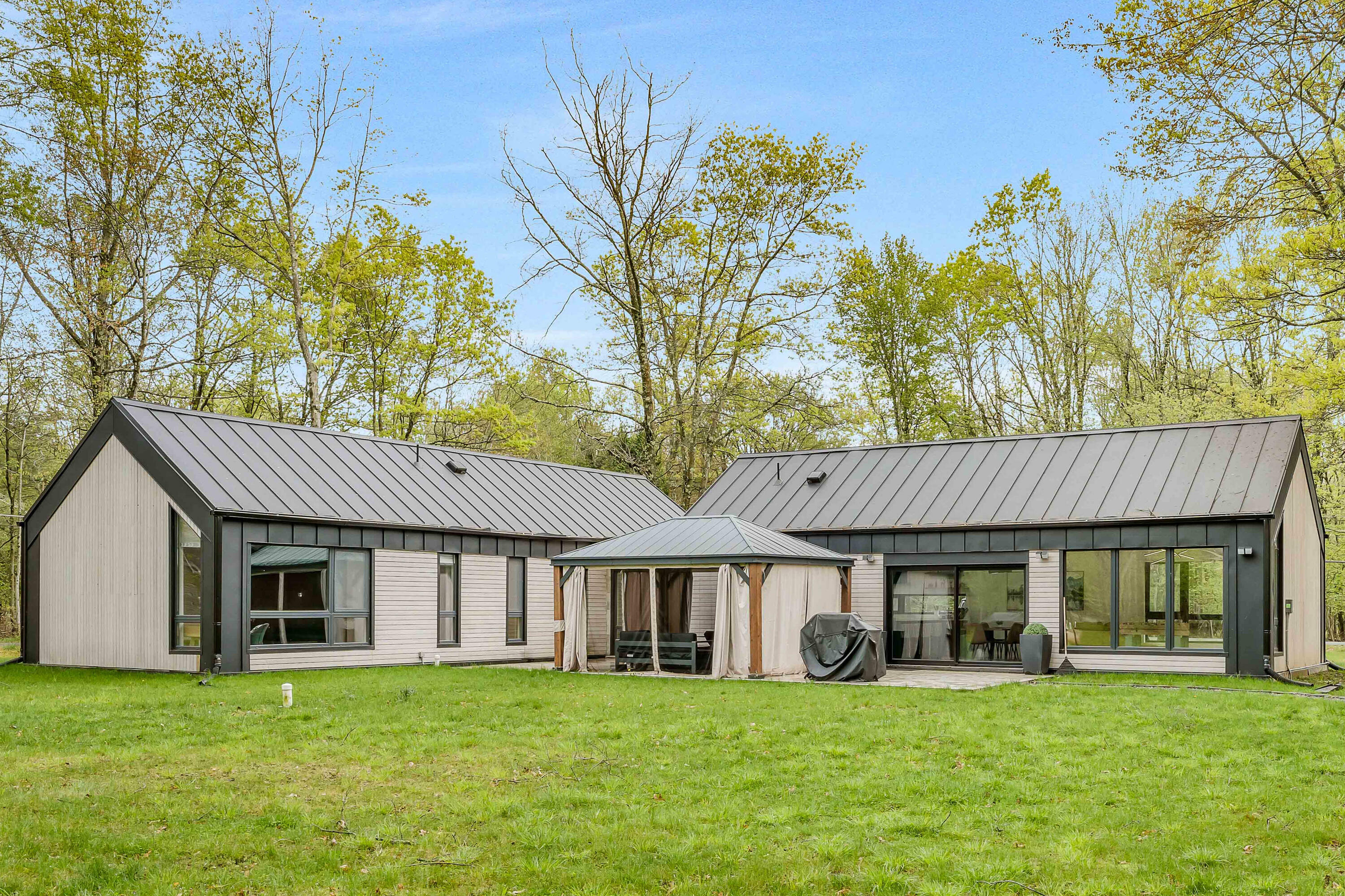 Property Photo: 72 Keats Lane PA 18210