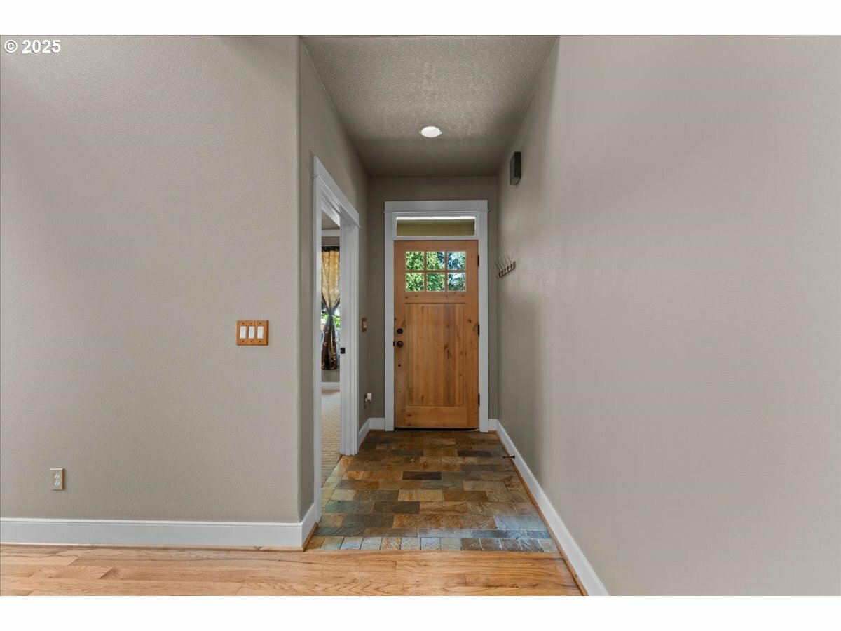 Property Photo: 7444 SE 114th Ave OR 97266