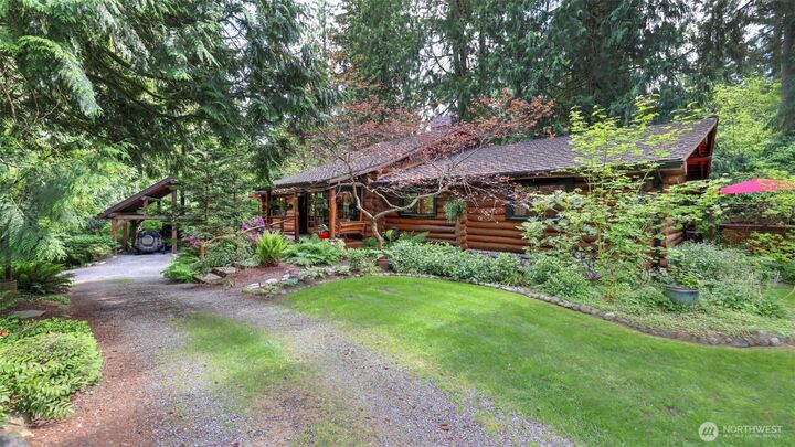 Property Photo: 18904 233rd Avenue NE WA 98077