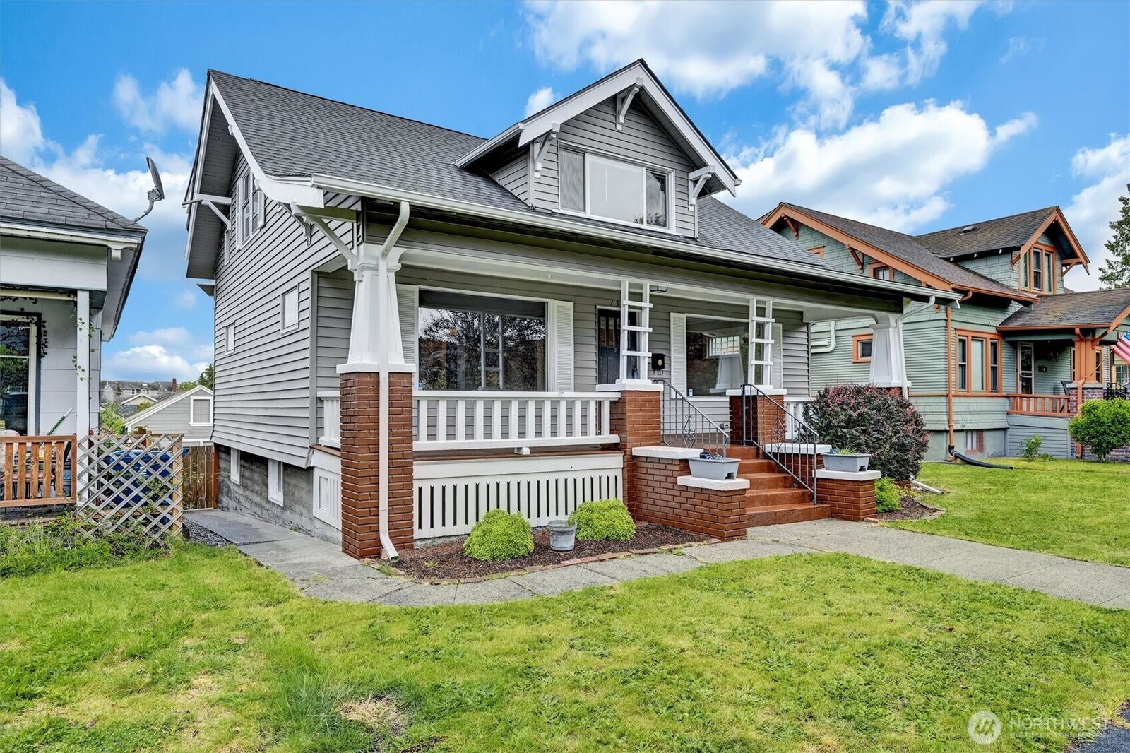 Property Photo:  1515 S Ainsworth Avenue  WA 98405 