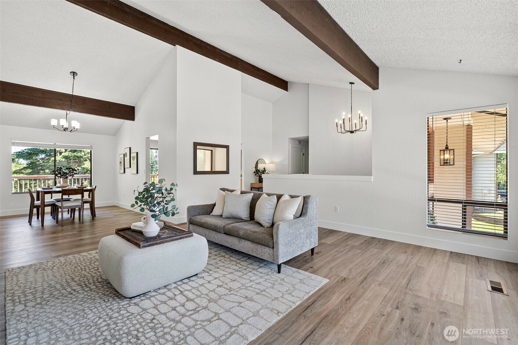 Property Photo: 14202 SE 162nd Place WA 98058