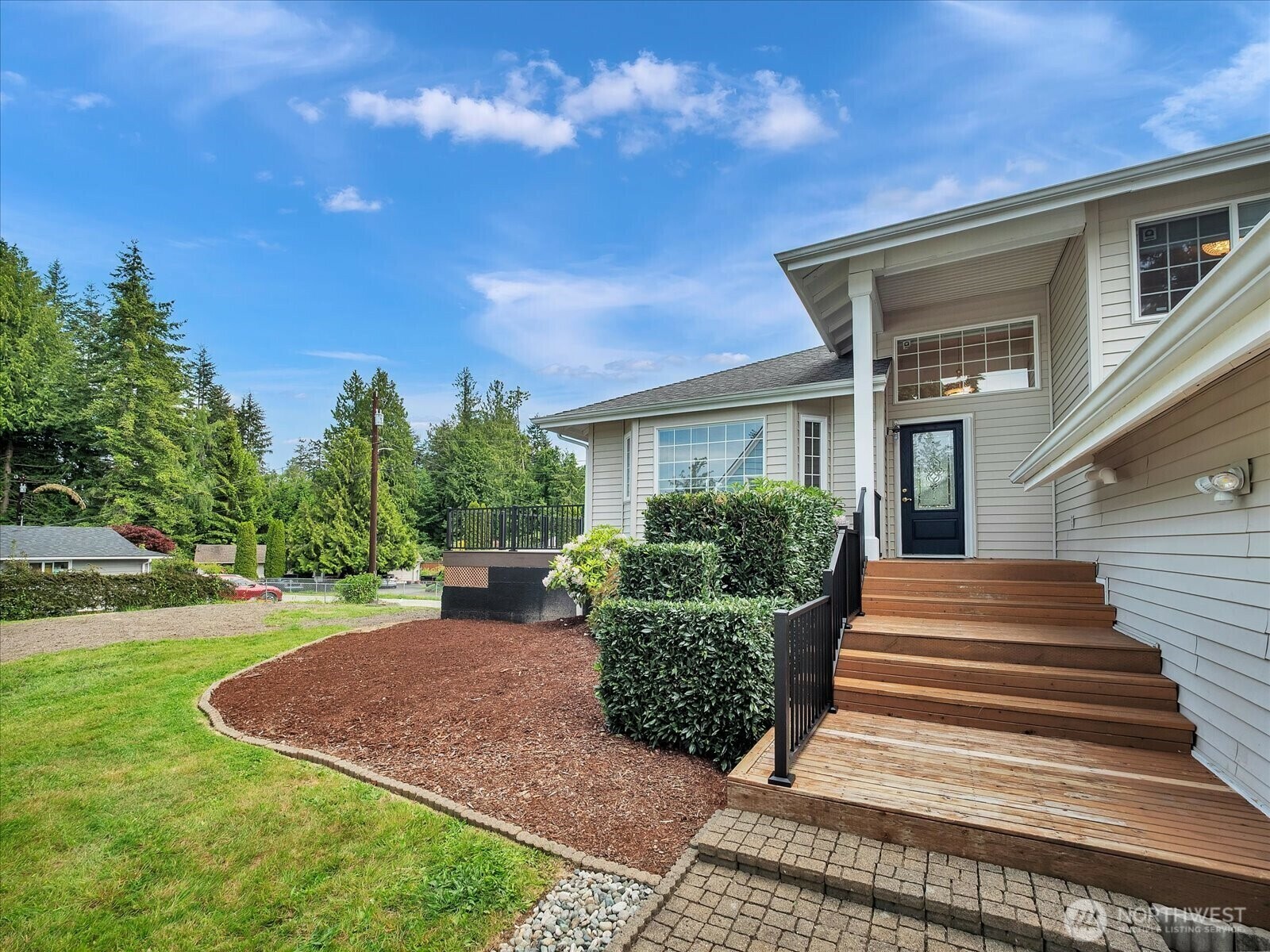 Property Photo: 16929 52nd Avenue W WA 98037