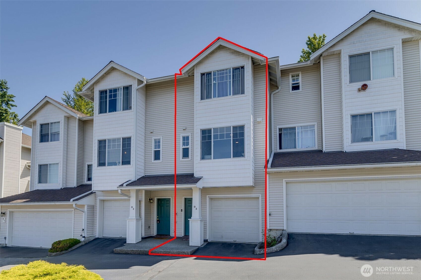 Property Photo: 2300 Benson Road S D3 WA 98055