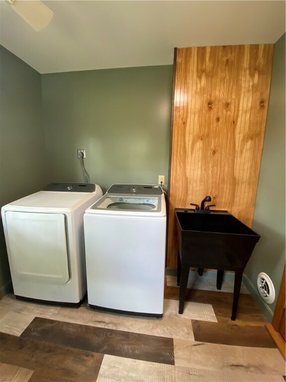 Property Photo:  W16473 County Road B Road  WI 54758 