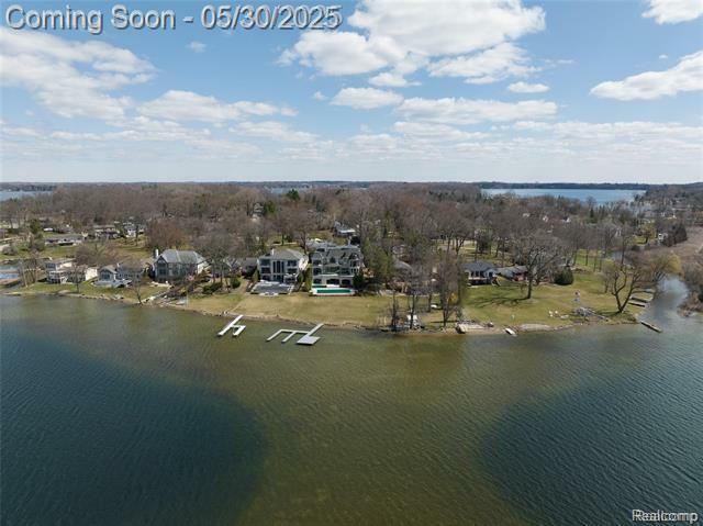 Property Photo: 2676 Lari Court MI 48324