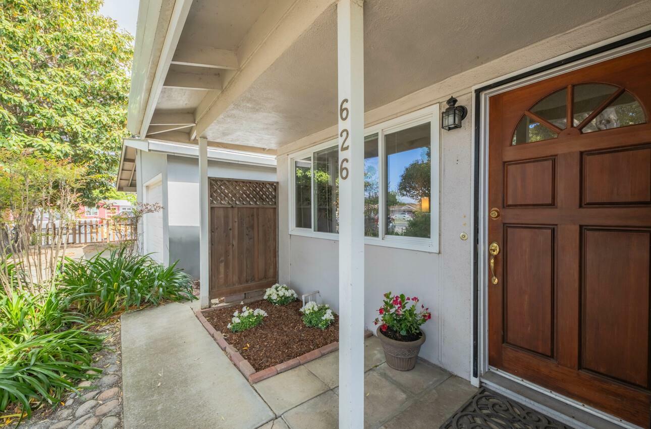Property Photo: 626 Ester Way CA 95076