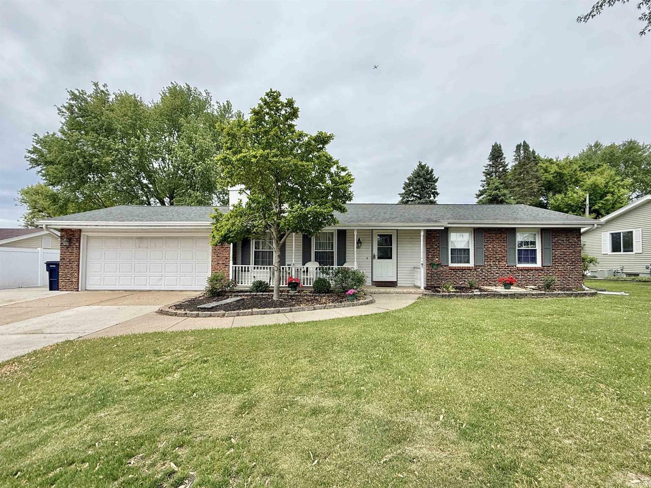 Property Photo: 3117 Canterbury Lane WI 53546