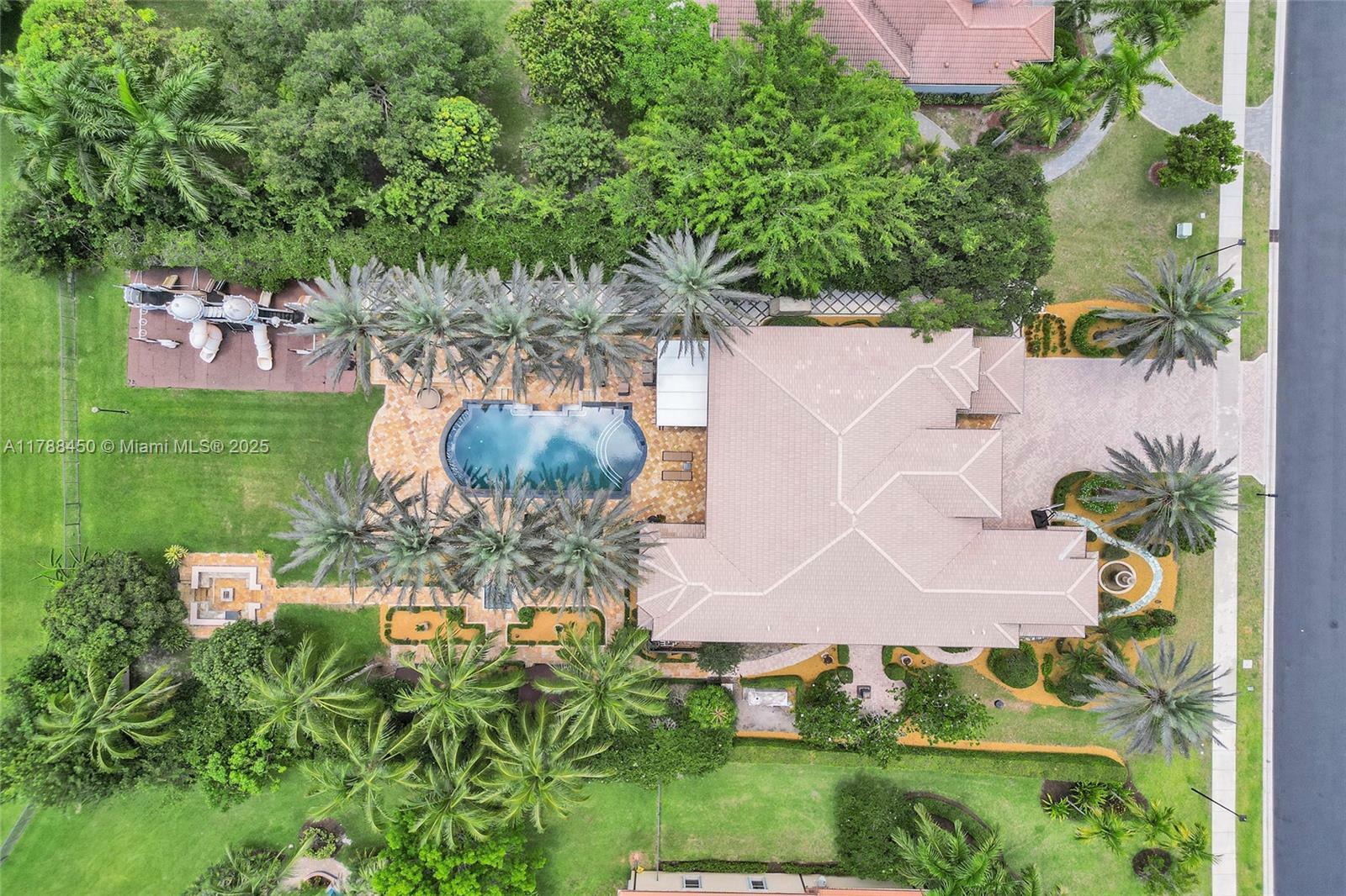 Property Photo: 11356 Canyon Maple Blvd FL 33330