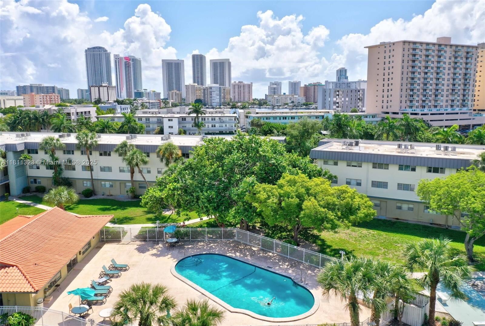 Property Photo: 270 Layne Blvd 307 FL 33009