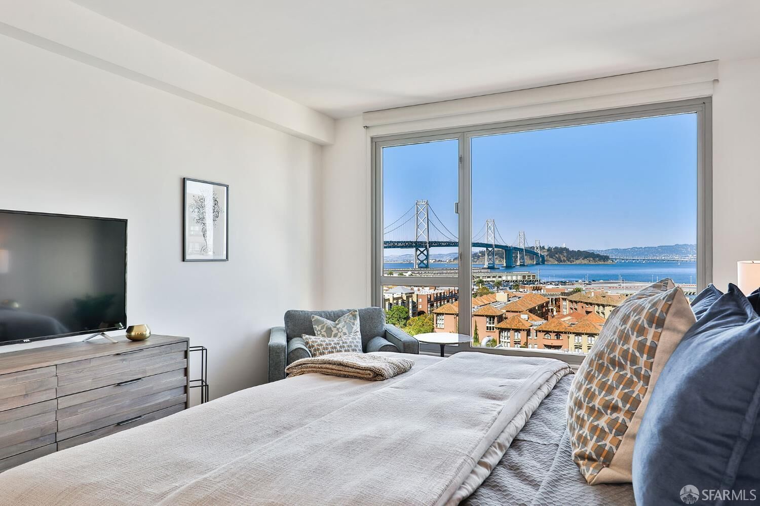 Property Photo: 229 Brannan Street 12C CA 94107