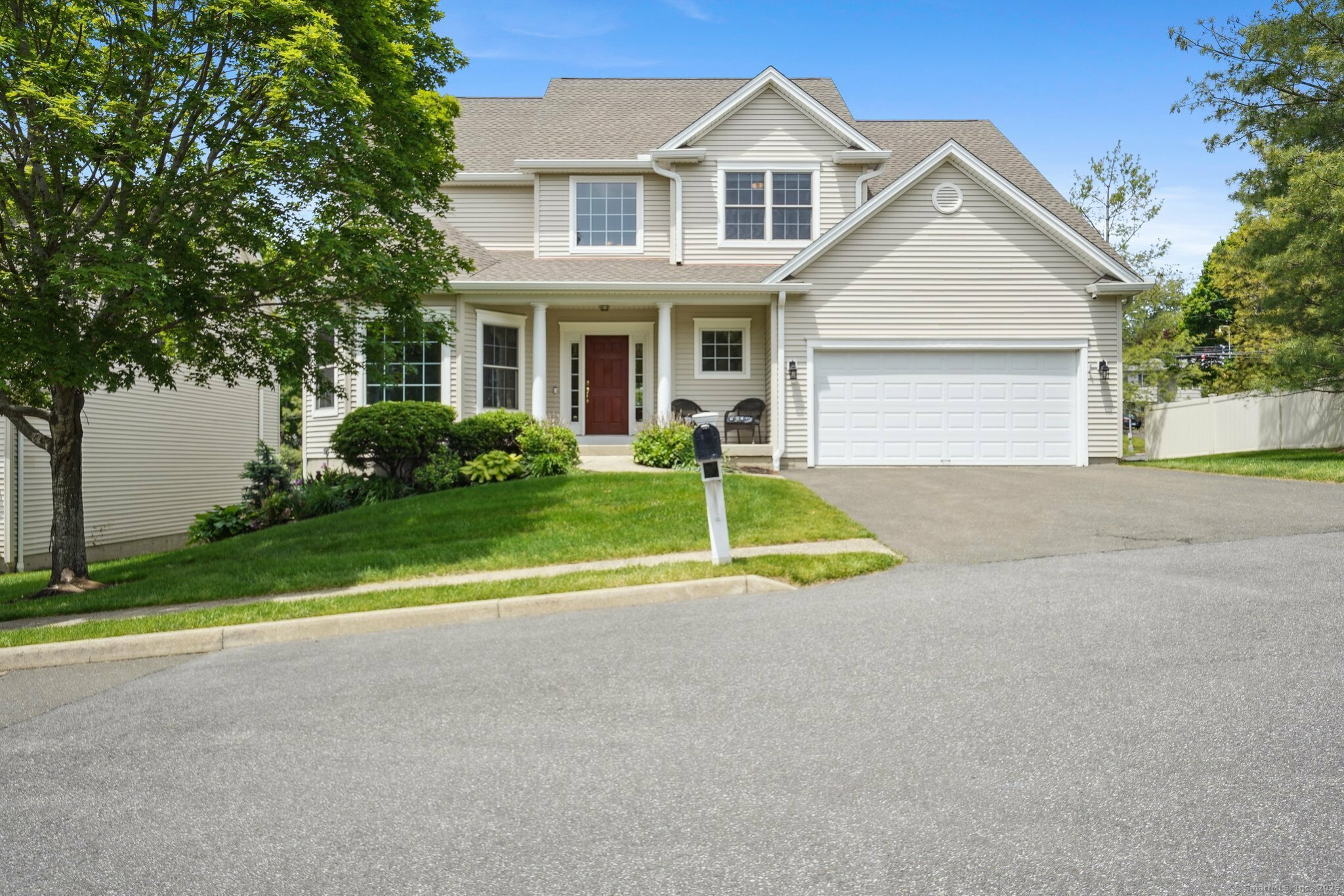 2 Tobins Court  Danbury CT 06810 photo