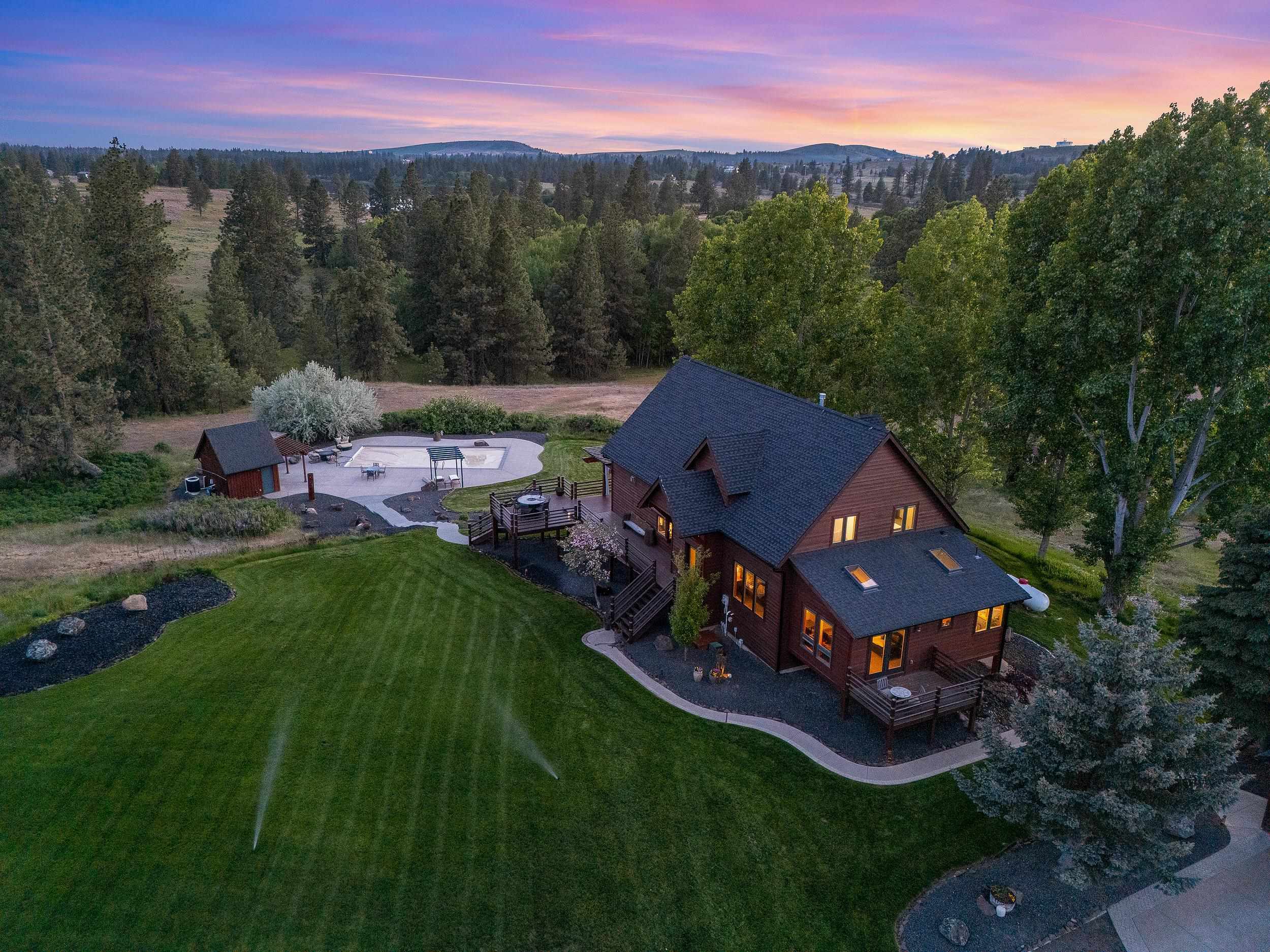 Property Photo:  16010 W Jade Ln  WA 99022 