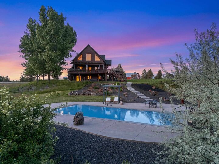 Property Photo: 16010 W Jade Ln WA 99022