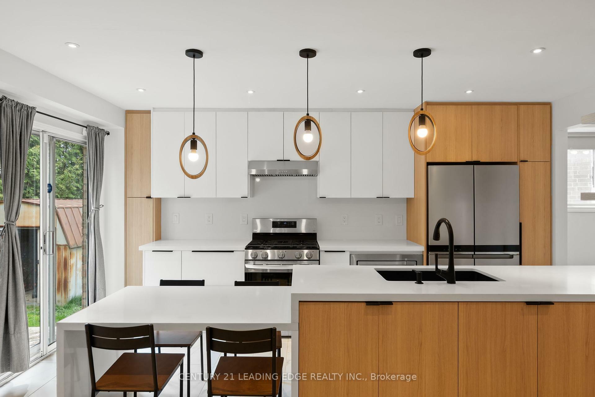 Photo de la propriété: 13 Sylvia Court ON L1B 1J4