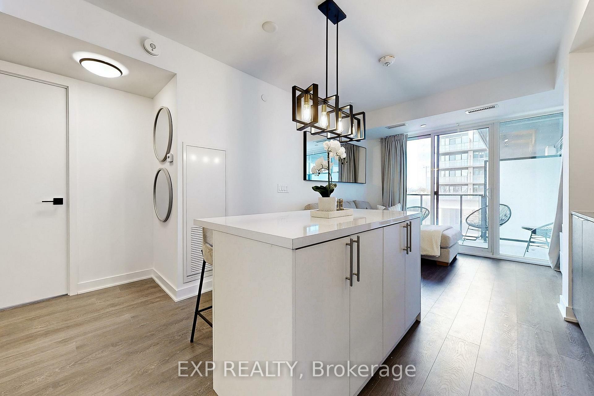 Property Photo: 36 Zorra Street 330 ON M8Z 0G5