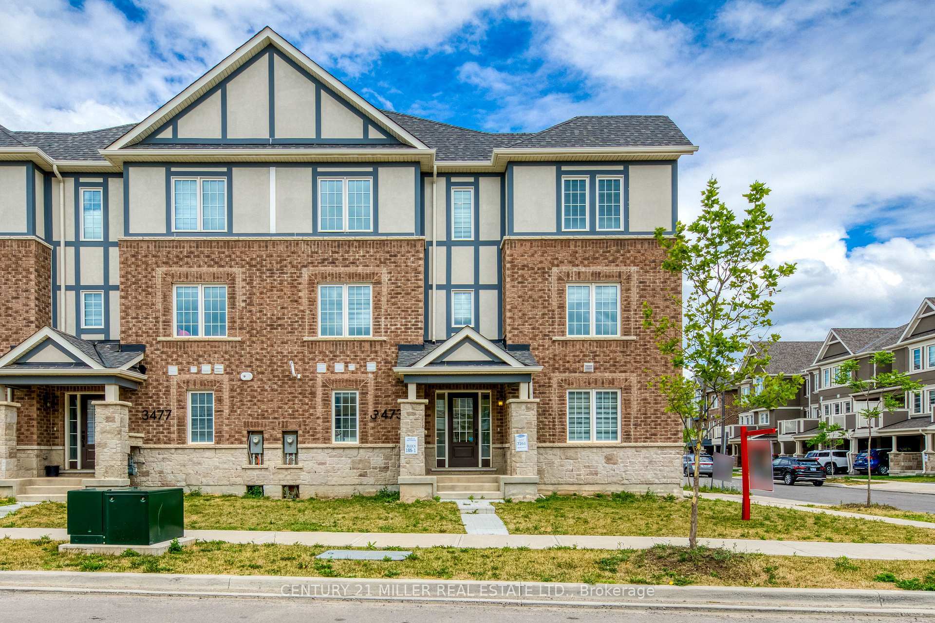 Photo de la propriété:  3473 Vernon Powell Drive  ON L6H 0X8 