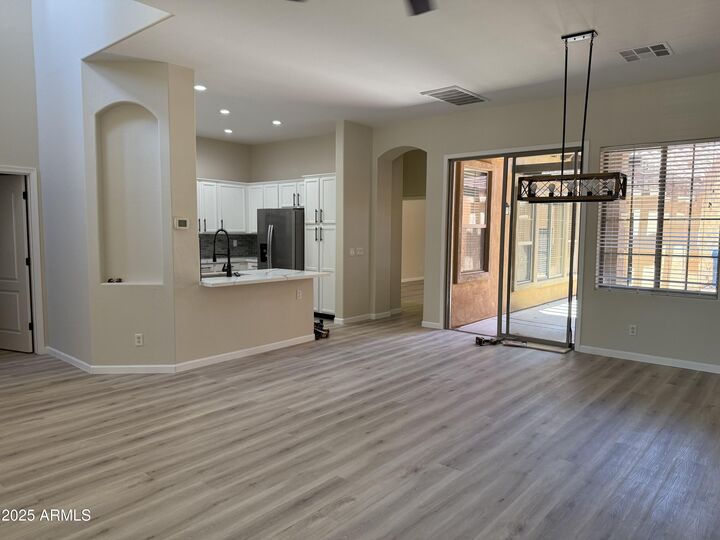 Property Photo: 21122 W Sunrise Lane AZ 85396