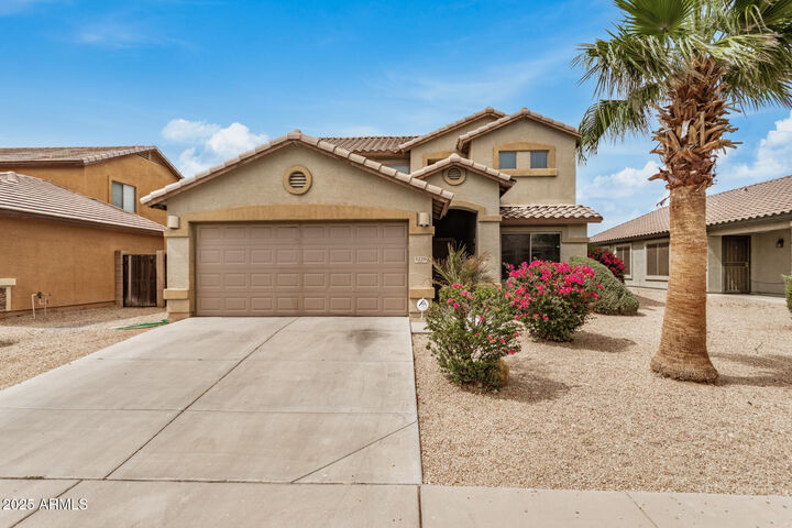 Property Photo: 5220 W Desert Lane AZ 85339