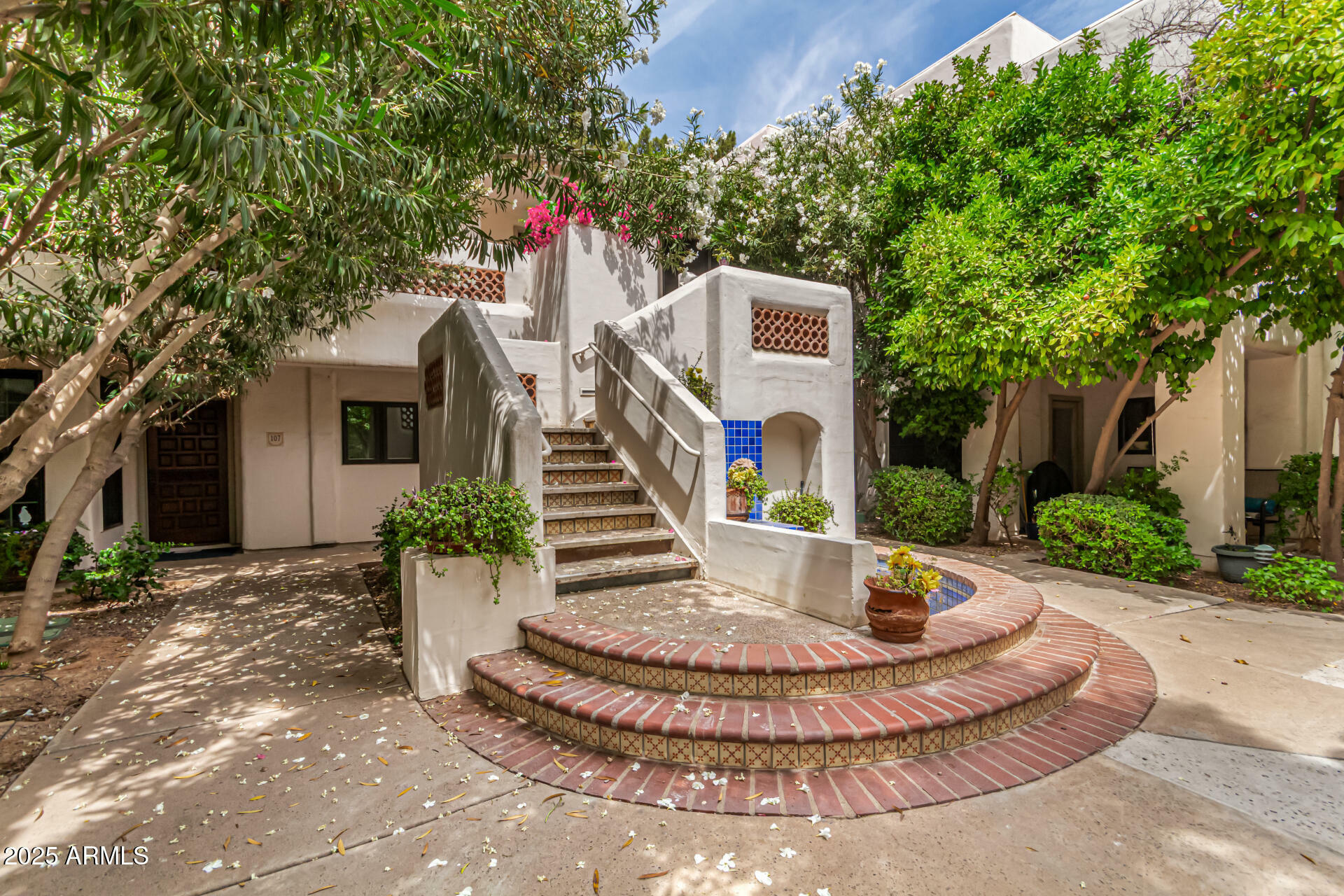 5200 S Lakeshore Drive 206  Tempe AZ 85283 photo