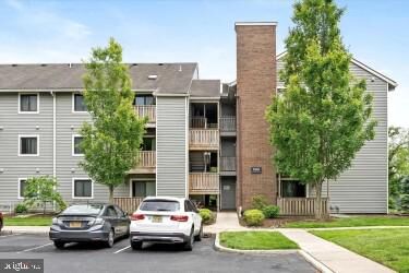 Property Photo:  422 E Ravens Crest Drive  NJ 08536 
