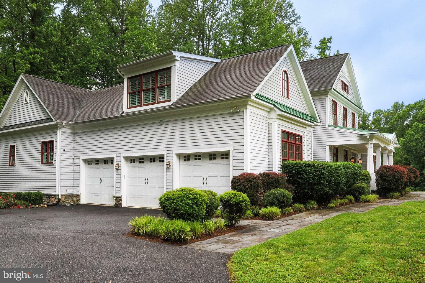 Property Photo:  6141 Federal Oak Drive  MD 20689 
