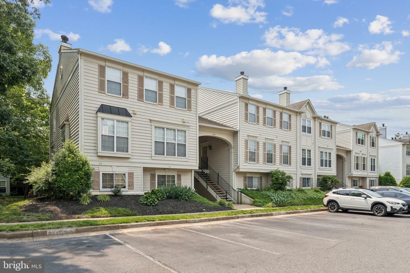 Property Photo: 11193 Rienzi Place 203 VA 20109