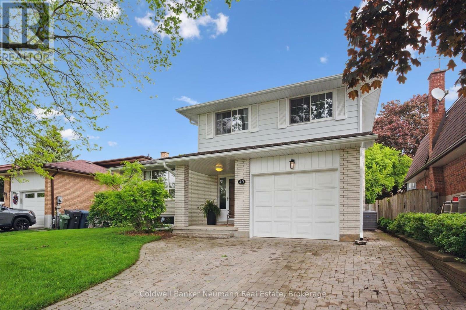 Property Photo: 40 Keats Crescent ON N1G 3B2