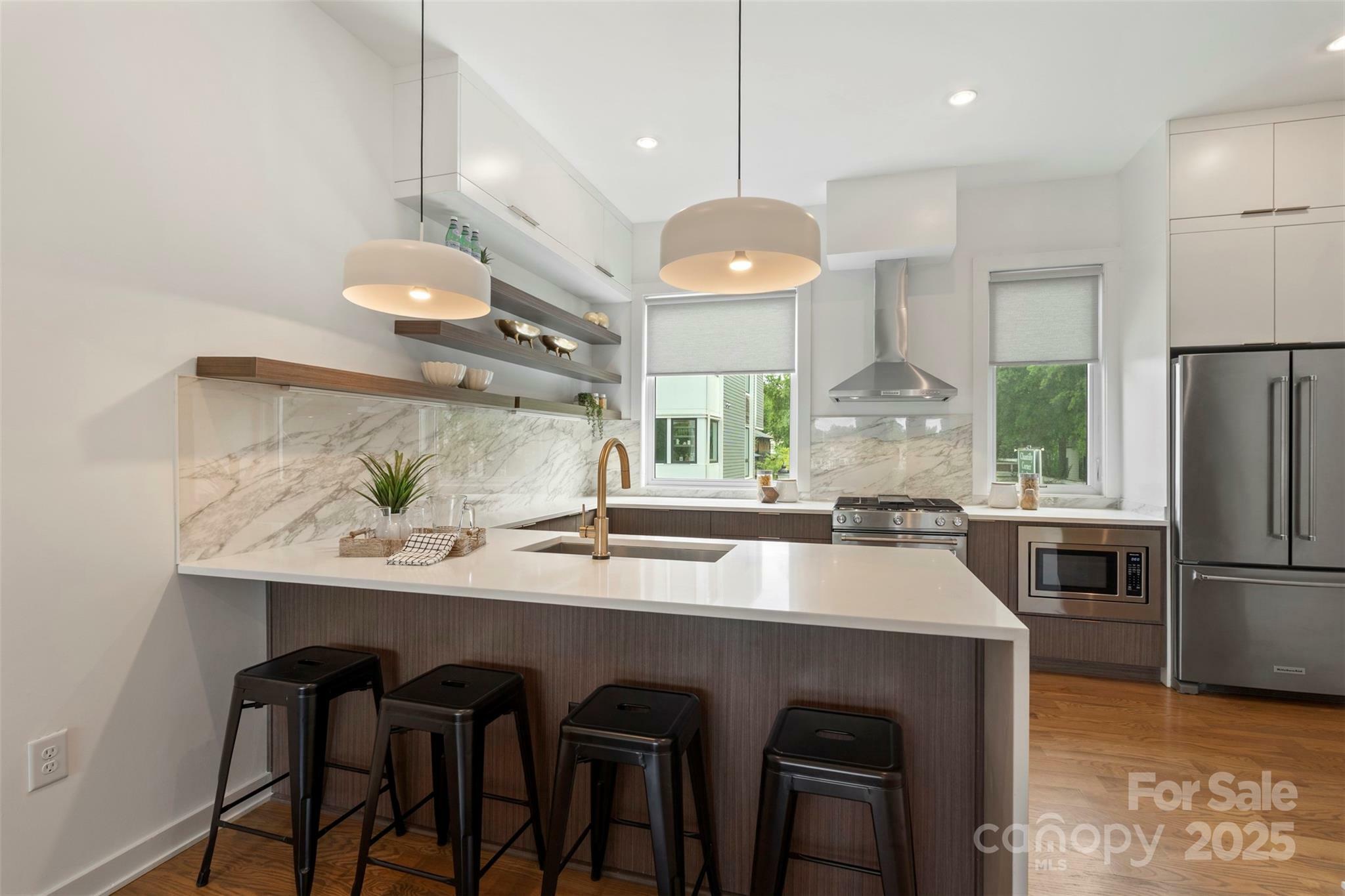 Property Photo: 2653 Shenandoah Avenue NC 28205