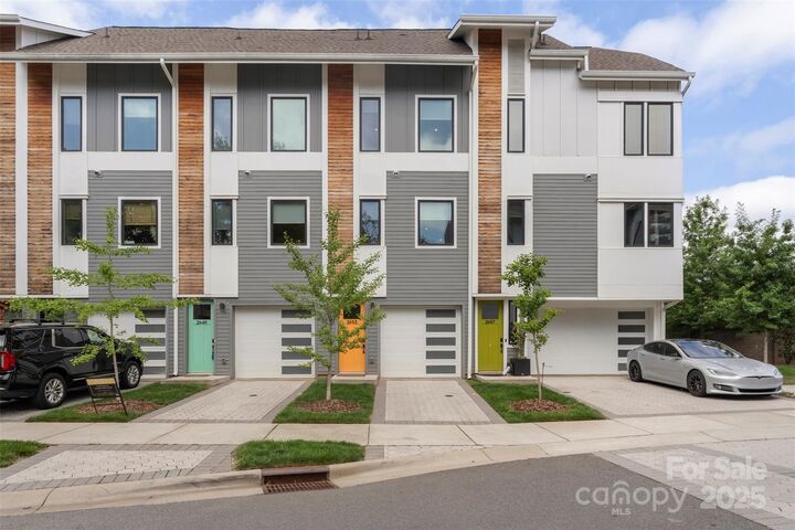 2653 Shenandoah Avenue  Charlotte NC 28205 photo