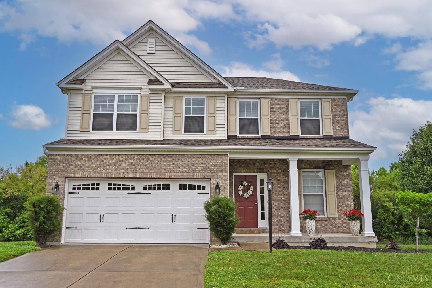 Property Photo: 7973 Spring Garden Court OH 45069