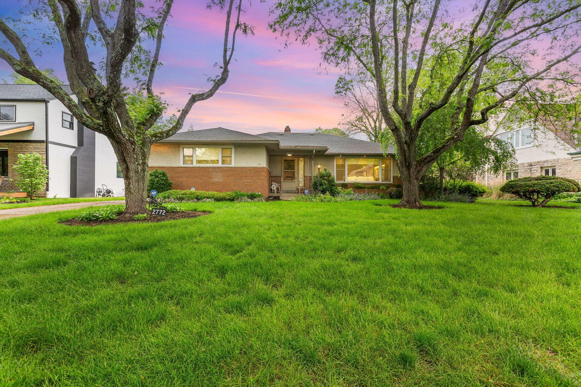 Property Photo: 2772 Dale Avenue OH 43209