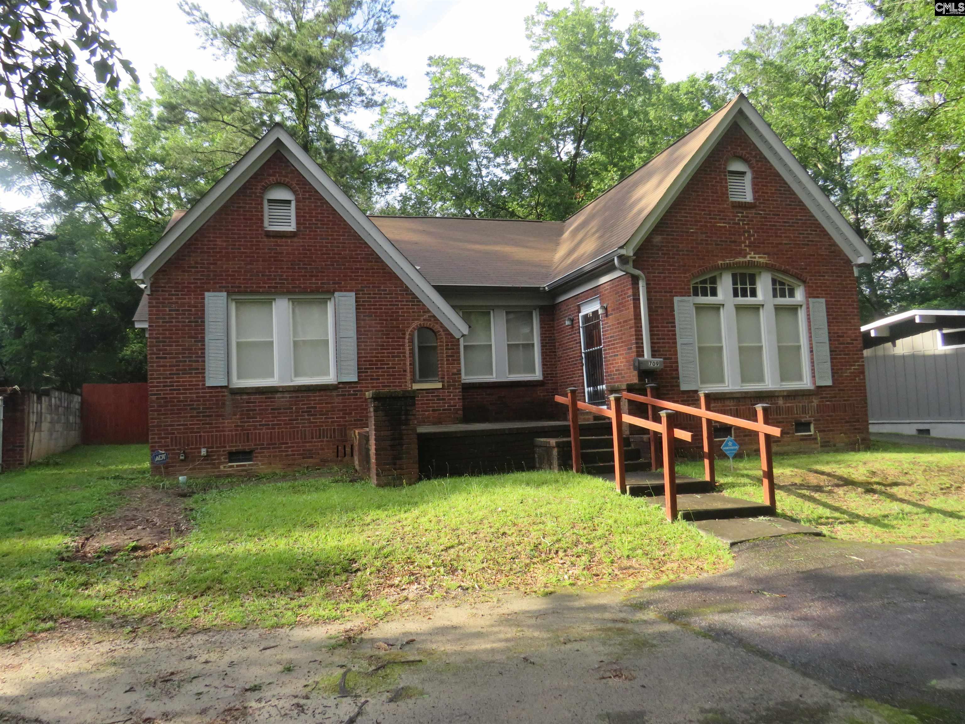 Property Photo:  709 Sunset  SC 29203 
