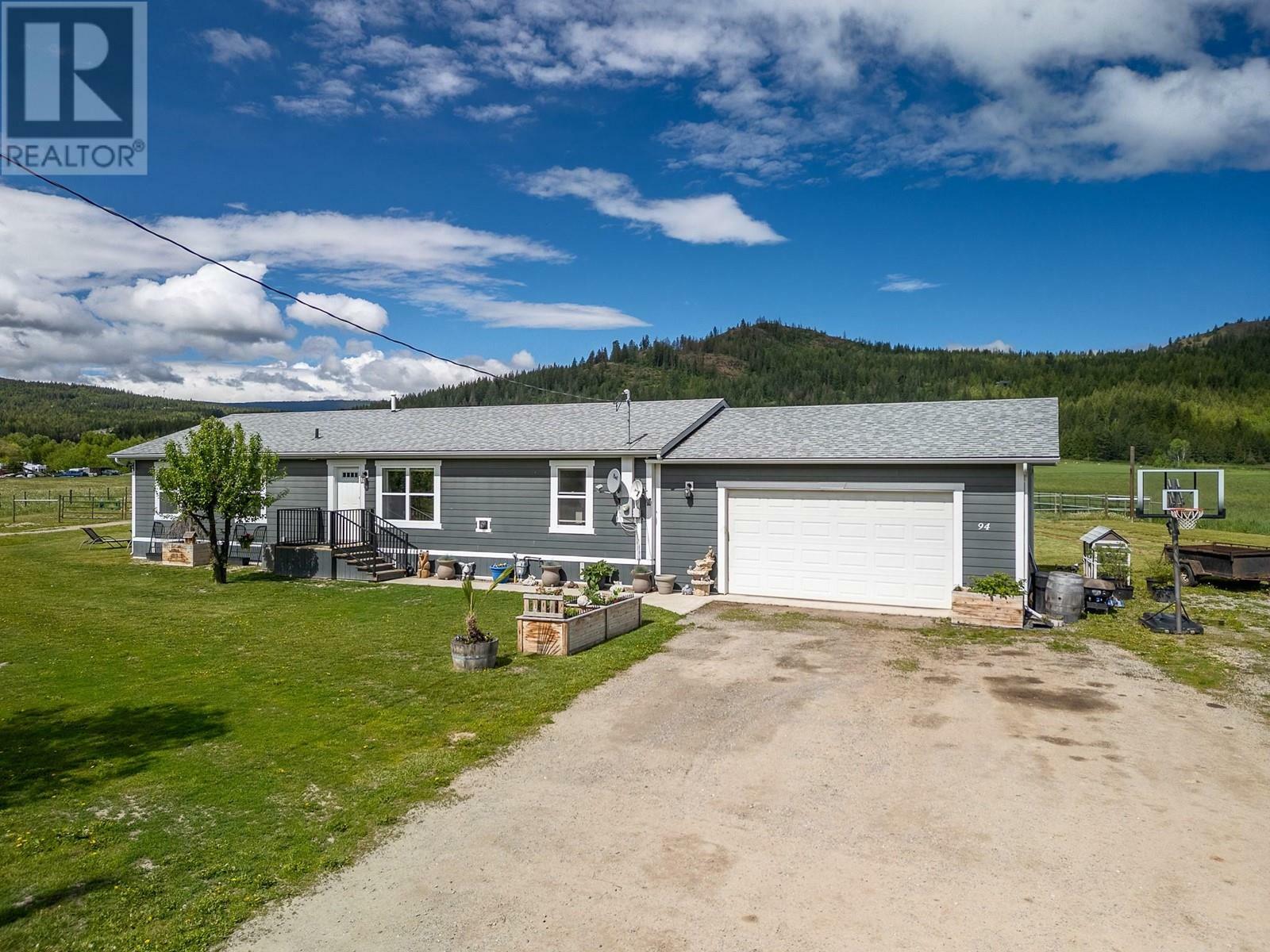 Property Photo: 94 Tomkinson Road BC V0E 1Y0