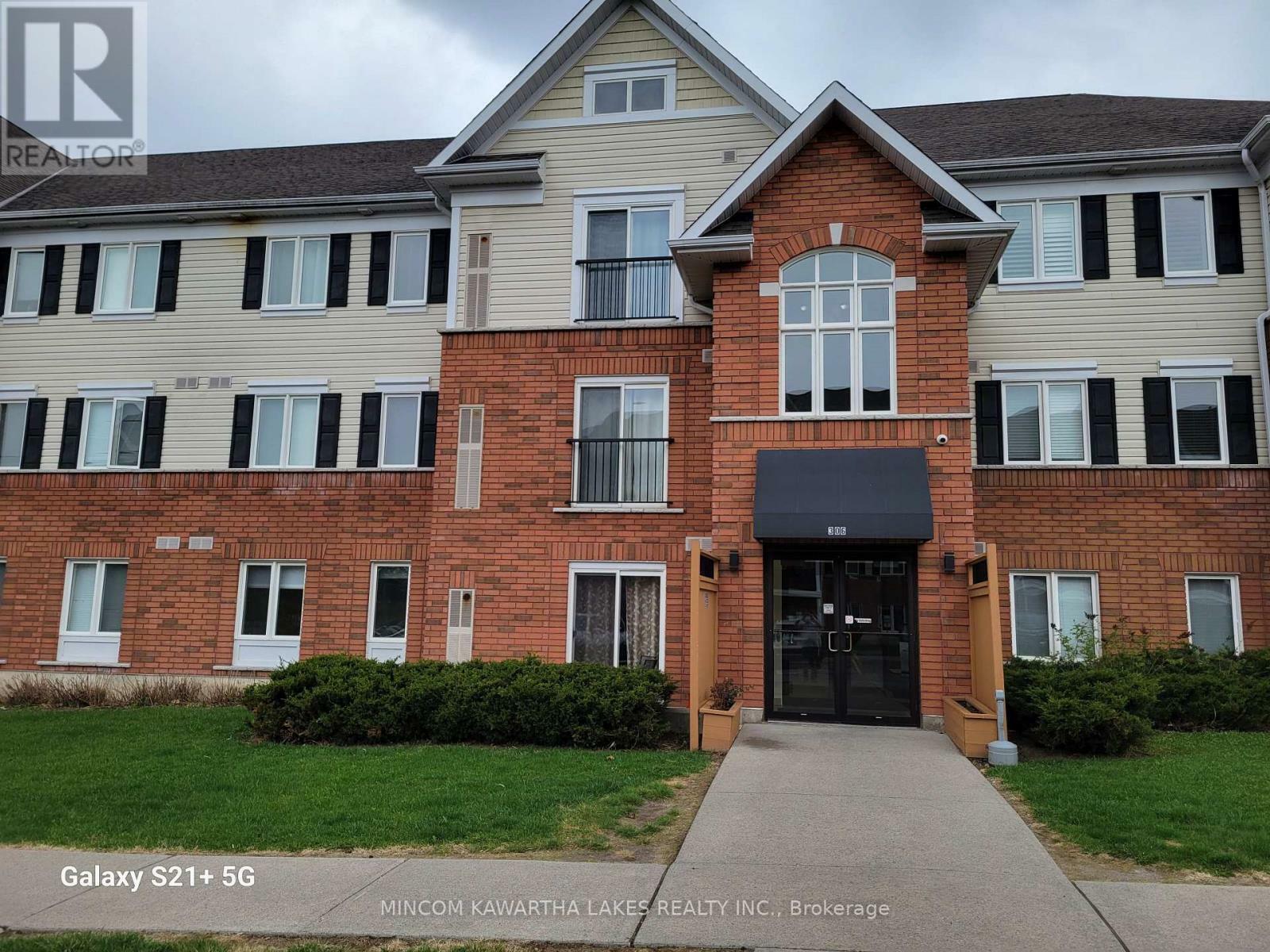 Property Photo: 306 Spillsbury Drive 102 ON K9K 0B5