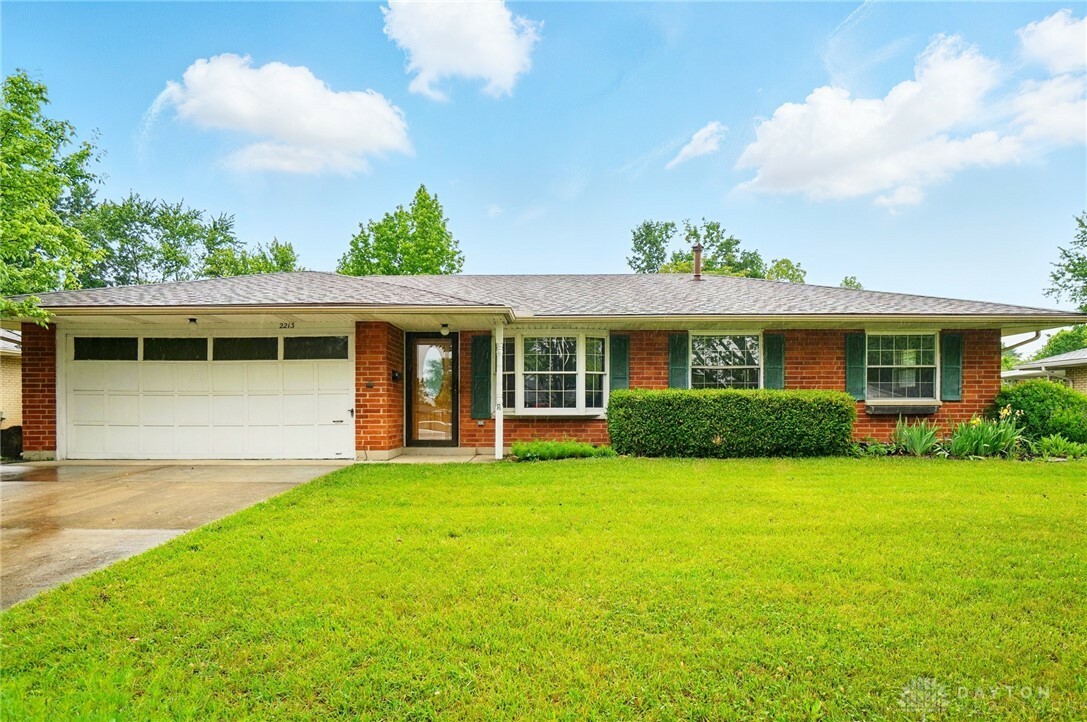 Property Photo:  2213 Southlea Drive  OH 45459 