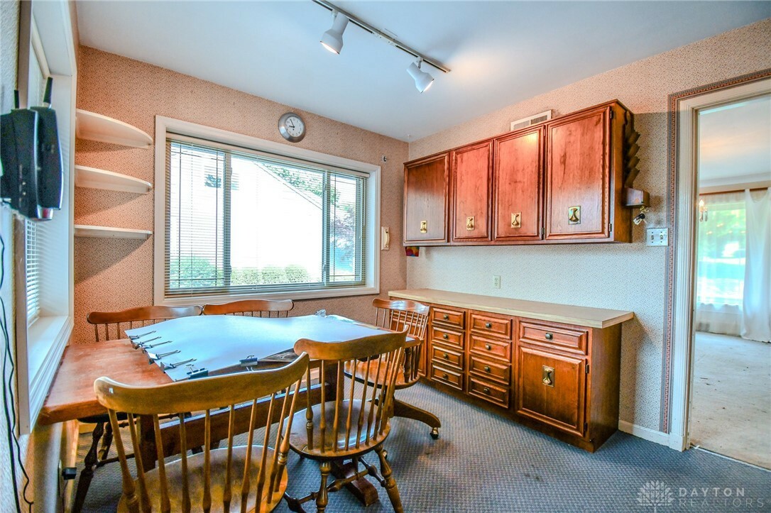 Property Photo: 241 E Schantz Avenue OH 45409