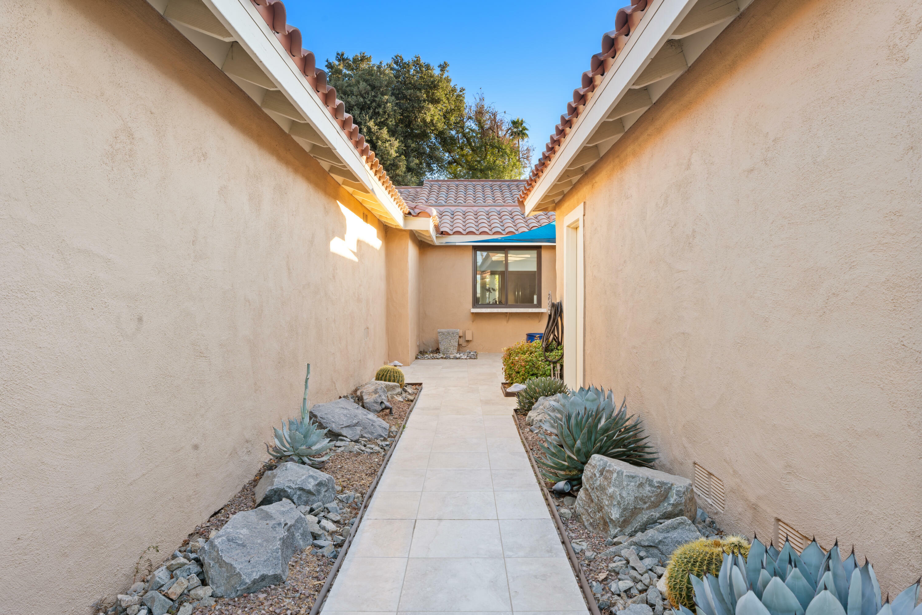 Property Photo: 445 Sierra Madre N CA 92260