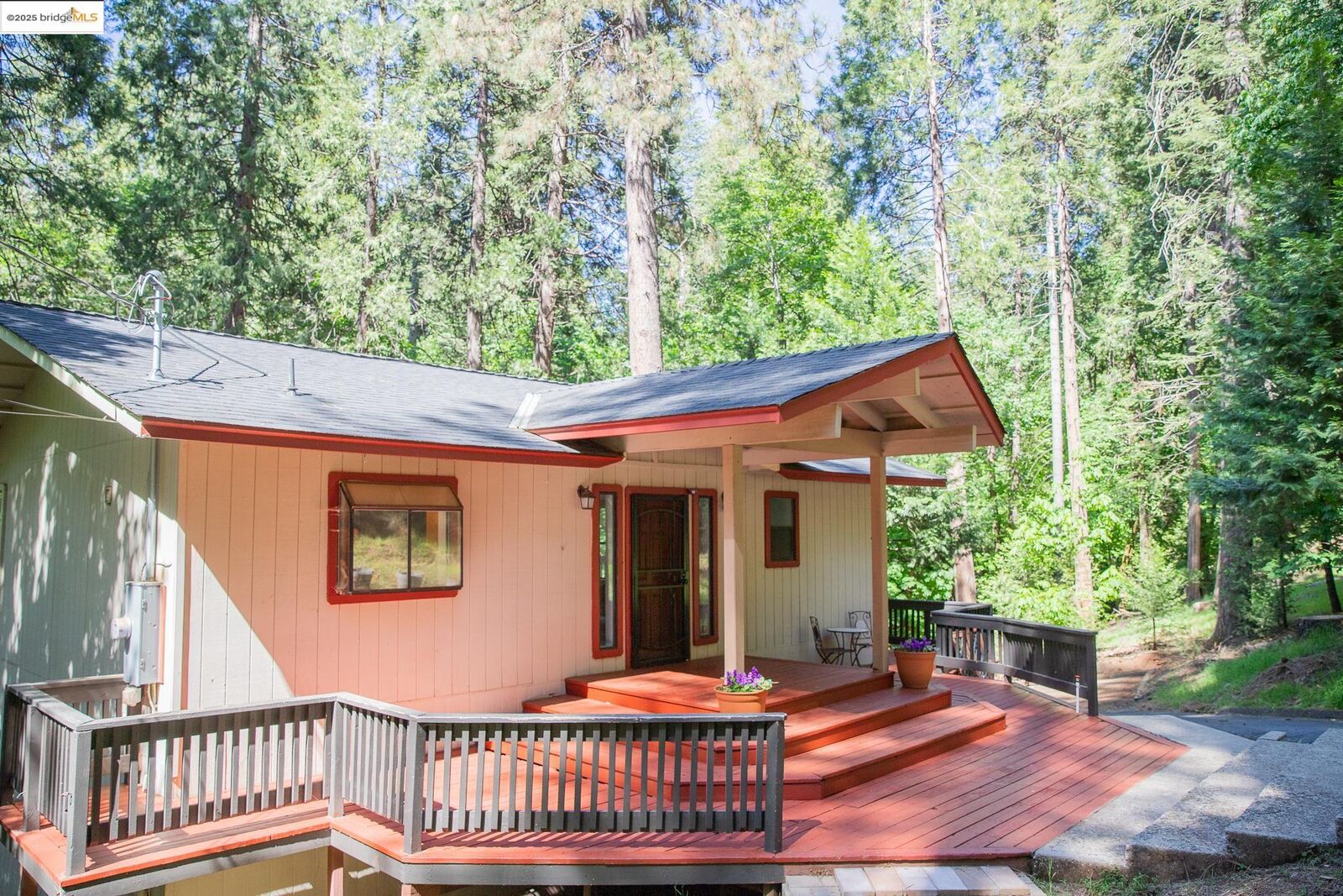 Property Photo: 24327 Kewin Mill Rd CA 95370