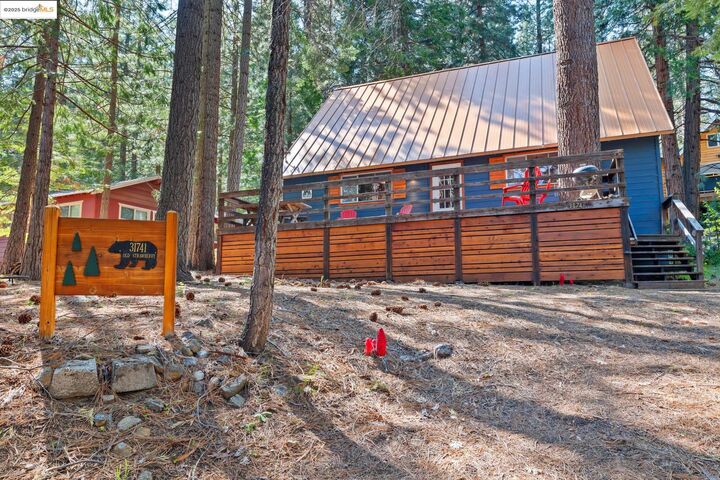 Property Photo:  31741 Old Strawberry Rd  CA 95375 