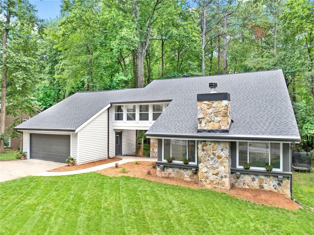 Property Photo: 2435 Roxburgh Drive GA 30076