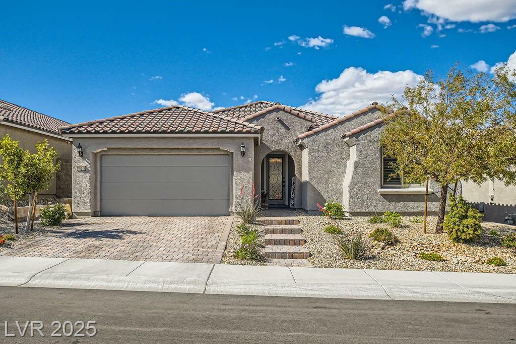 10456 Skye Arroyo Avenue  Las Vegas NV 89166 photo
