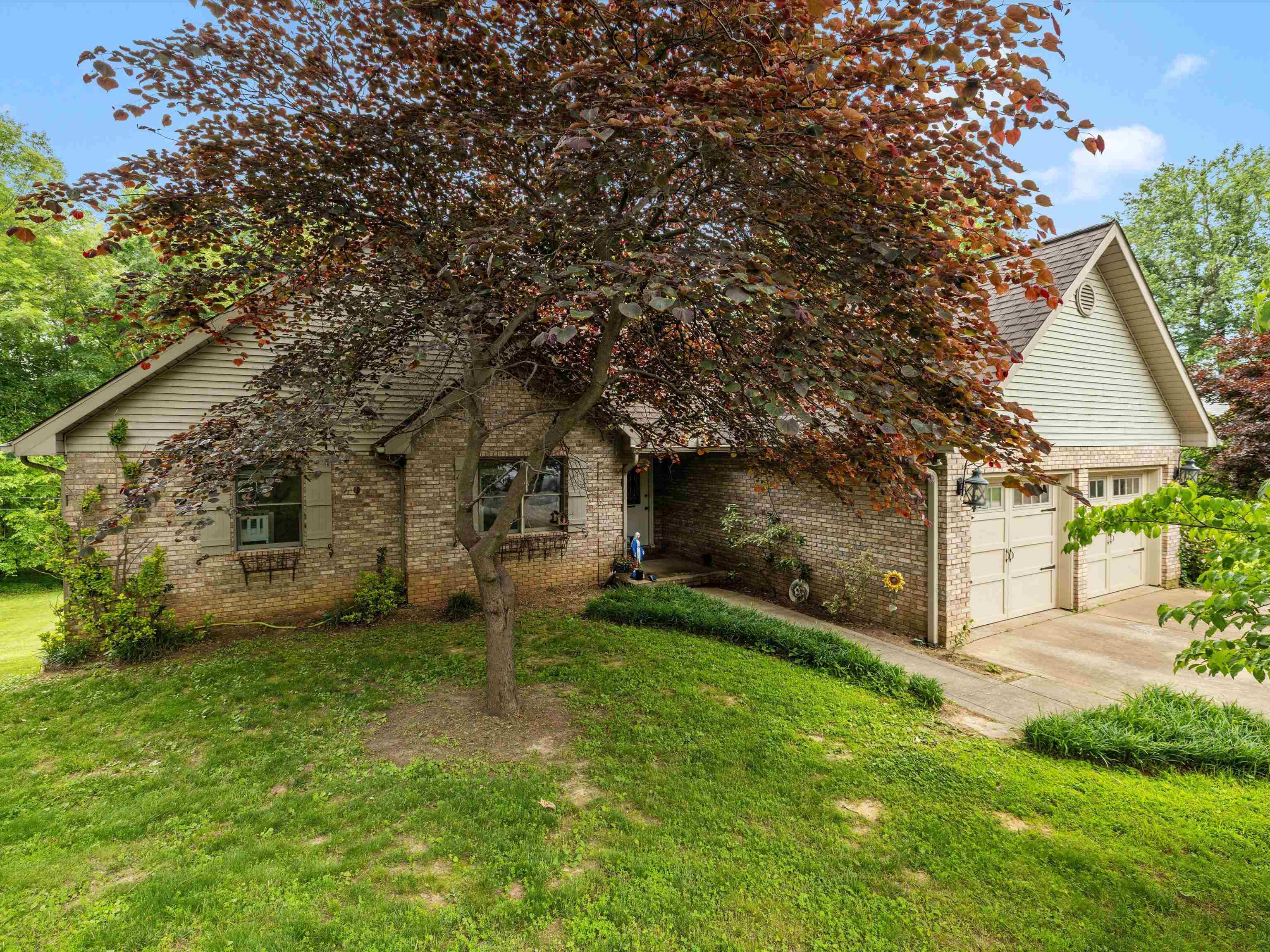 Property Photo: 3877 Peachtree Dr. KY 42420