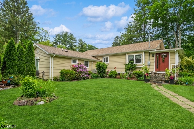 Property Photo:  203 La Rue Rd  NJ 07435 