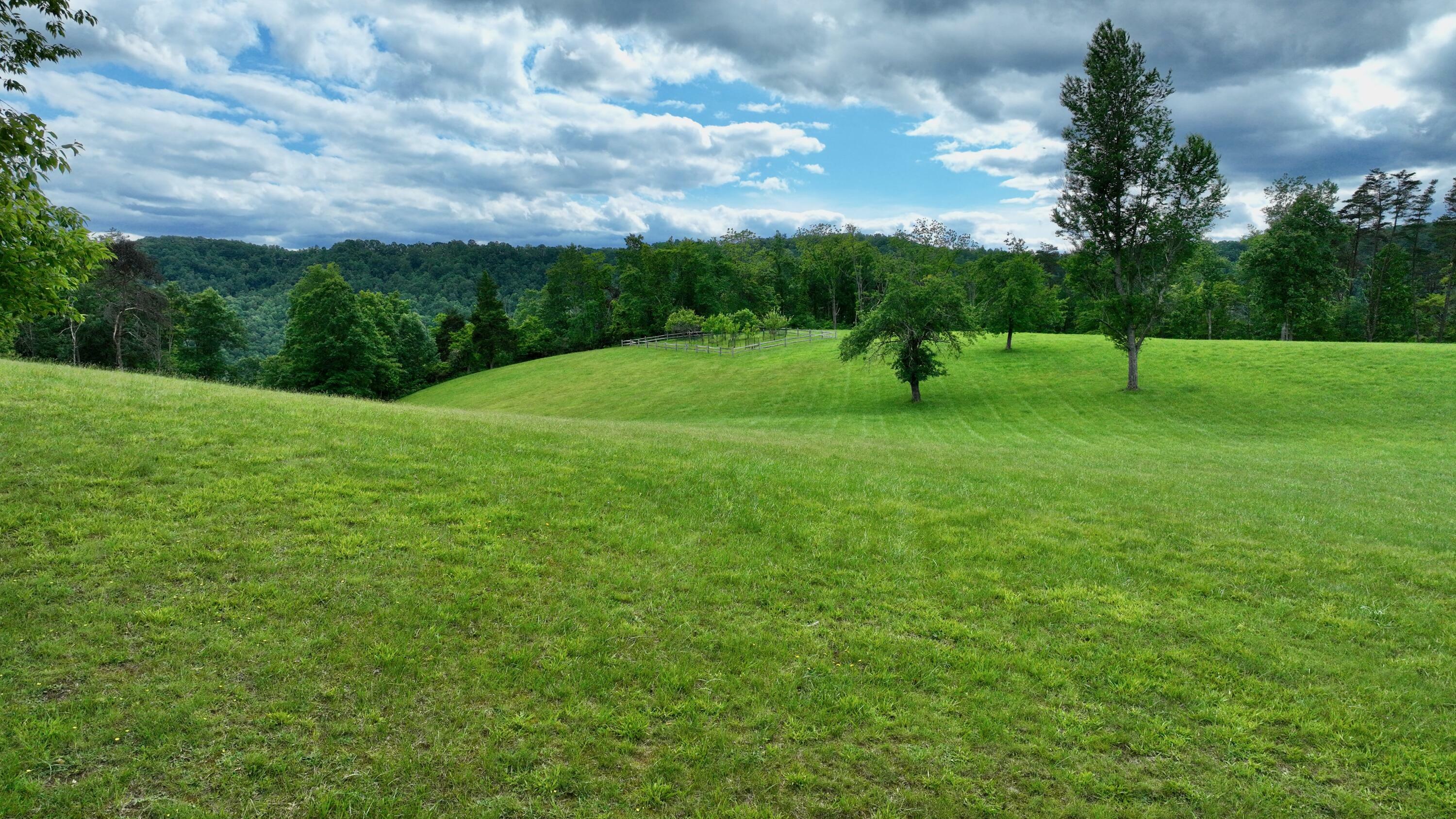 Property Photo: 1291 Bella Lakeview Trl WV 25951