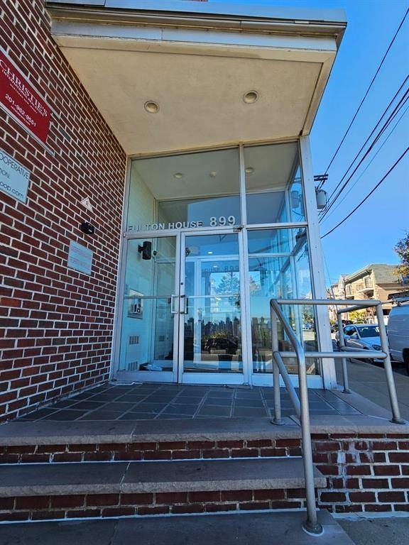 Property Photo: 899 Blvd East 6B NJ 07086